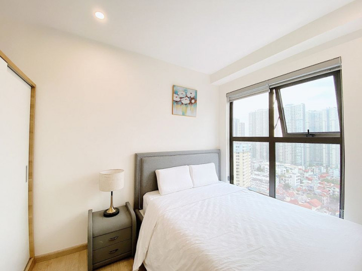 Cần bán nhanh căn hộ ở Luxury Park View - Cầu Giấy, 3 phòng ngủ, 2 vệ sinh, Full nội thất giá chỉ có 6.4 tỷ