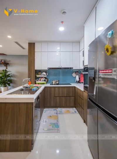 Cần bán căn hộ tòa N01T4, diện tích 101.5m2, 3 phòng ngủ, 2 vệ sinh căn góc view hồ