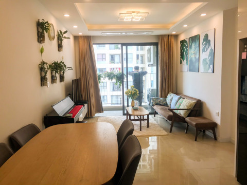Cho thuê chung cư C2 Vinhome D'Capitale Trần Duy Hưng căn 2PN full nội thất giá 16tr