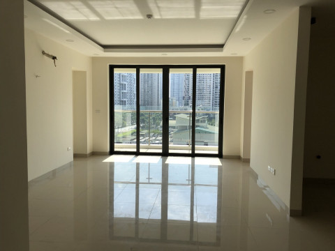 Cần nhượng lại căn hộ Sun Square Lê Đức Thọ, Tòa B, 4 phòng ngủ, 2 vệ sinh, Nội thất cơ bản, giá chỉ 4.5 tỷ