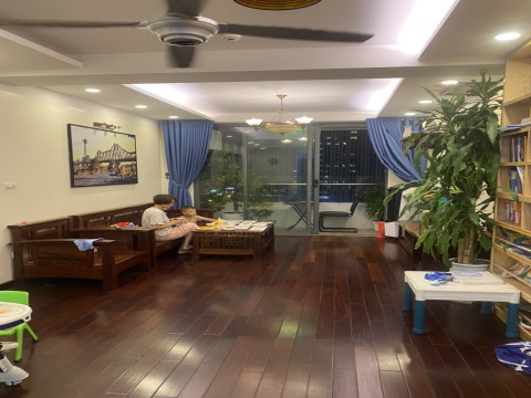 Chính chủ gửi bán căn hộ Ngoại Giao Đoàn, Tòa N04BT1, 2 phòng ngủ, 2 vệ sinh, Nội thất cơ bản giá chỉ có 4.5 tỷ