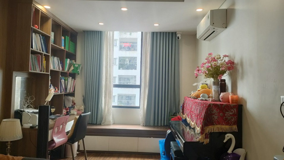 Chính chủ bán CHCC Ngoại Giao Đoàn, Tòa N01T1, 3 phòng ngủ, 2 vệ sinh, 95m2 giá 5 tỷ 3. LH 0362381312