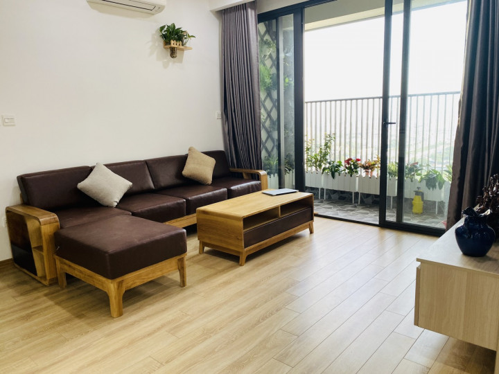Chính chủ cần bán căn hộ 2PN nội thất CB, diện tích 78m2 tầng, 17 chung cư Goldmark City giá 2,8 tỷ