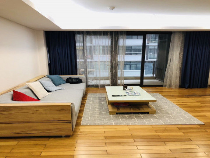 Chỉ với số tiền là 4.8 tỷ để sở hữu luôn căn hộ siêu đẹp 144m2 Full nội thất ở Dolphin Plaza Mỹ Đình.
