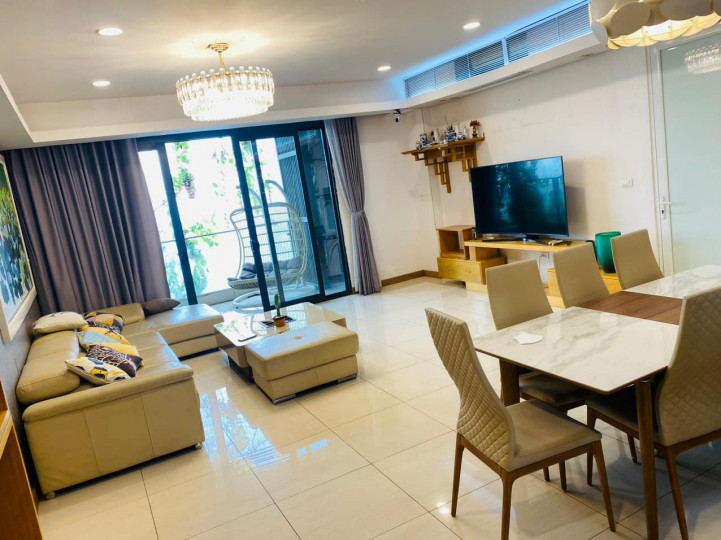 Tôi cần bán gấp căn 4PN 186m2 tháp 4 chung cư Dolphin Plaza, giá 6.35 tỷ, LH ngay: 0969352626