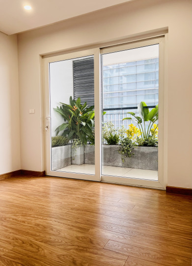 Chính chủ cần bán căn hộ 82,7m2 2PN Khu Ngoại Giao Đoàn 6 tỷ bao phí sang tên.