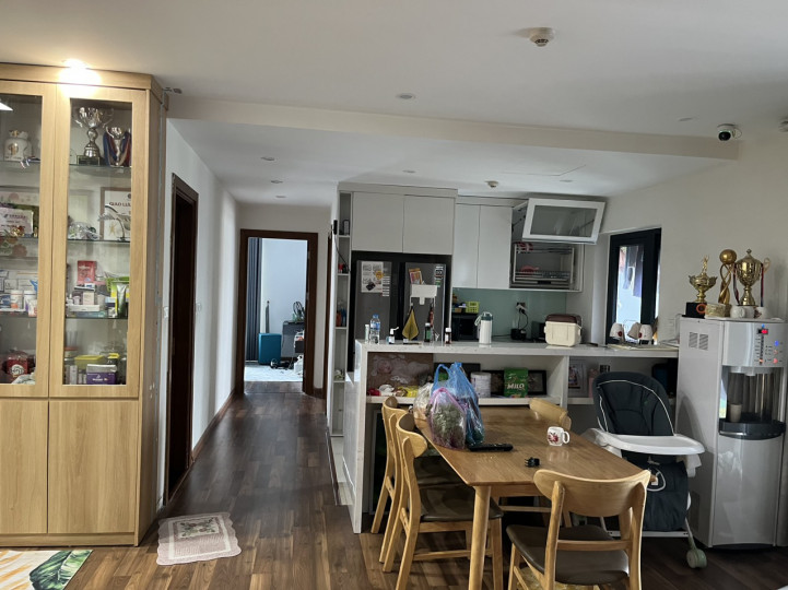 Bán nhanh căn hộ Goldmark City, 3 phòng ngủ, 2 vệ sinh, 104m2 Full nội thất, giá 6 tỷ có gia lộc. Lh 0971.107.112
