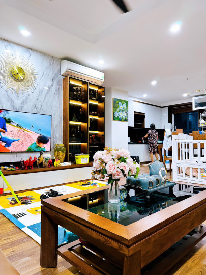 Chính chủ bán CHCC Goldmark City, 3 phòng ngủ, 2 vệ sinh, 134m2. LH 0971107112