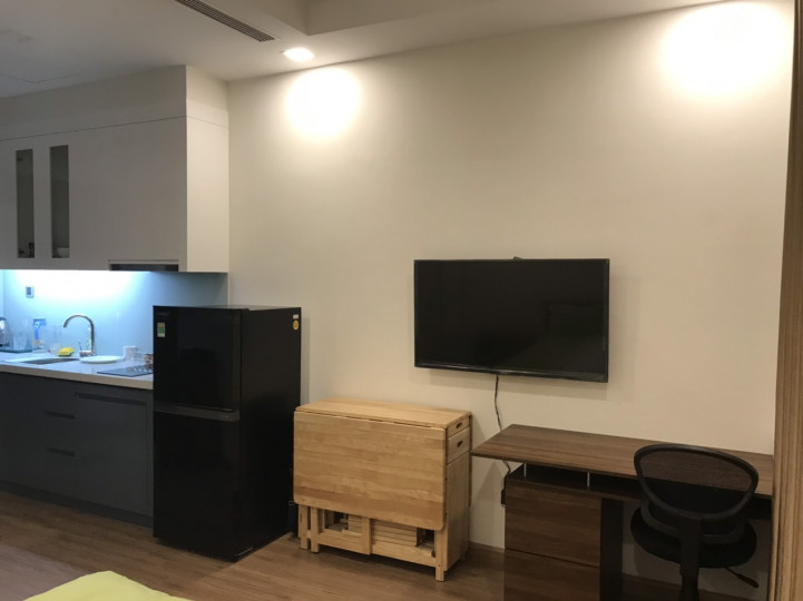 Anh em gửi bán căn hộ ở Vinhome Green Bay - Mễ Trì, Tòa G3, studio phòng ngủ, 1 vệ sinh, Full nội thất giá chỉ có 1.35 tỷ