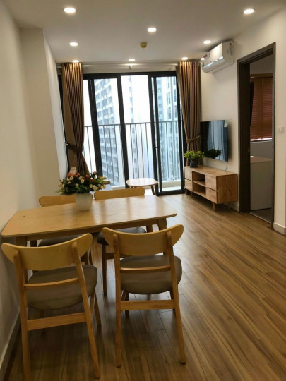 Chính chủ cho thuê CC 18 Phạm Hùng 2PN, đủ đồ, giá 9tr/th, nhận nhà luôn. LH: 0396582295