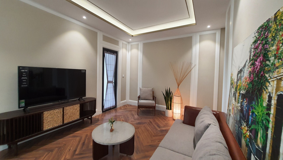 Cho thuê nhanh căn hộ chung cư ở King Palace, 3 phòng ngủ, 2 vệ sinh, Full nội thất giá 24tr/th. Lh: 0396582295