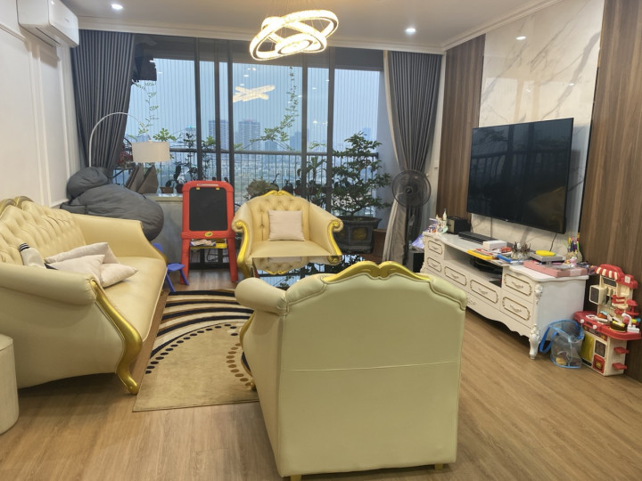 BÁN CĂN HỘ 3PN TÒA N03-T2 DIỆN TÍCH 121M2, CÓ SỔ, GIÁ THƯƠNG LƯỢNG.