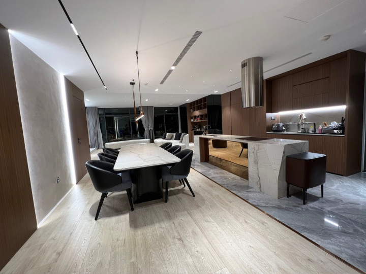 E Trọng chuyên cho thuê tại Discovery Complex - 302 Cầu Giấy, tư vấn chuyên nghiệp, bảng hàng đẹp. LH: 096.586.5809