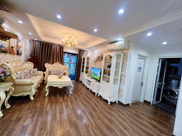 Cần bán căn 3PN 115 m2 tòa S full nội thất CC Goldmark giá từ 5 tỷ Sổ chính chủ