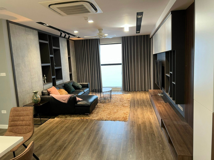 Chính chủ cần bán căn góc hoa hậu 3 phòng ngủ, FLC 265 Cầu Giấy, view trọn hồ Tây, giá cực mềm