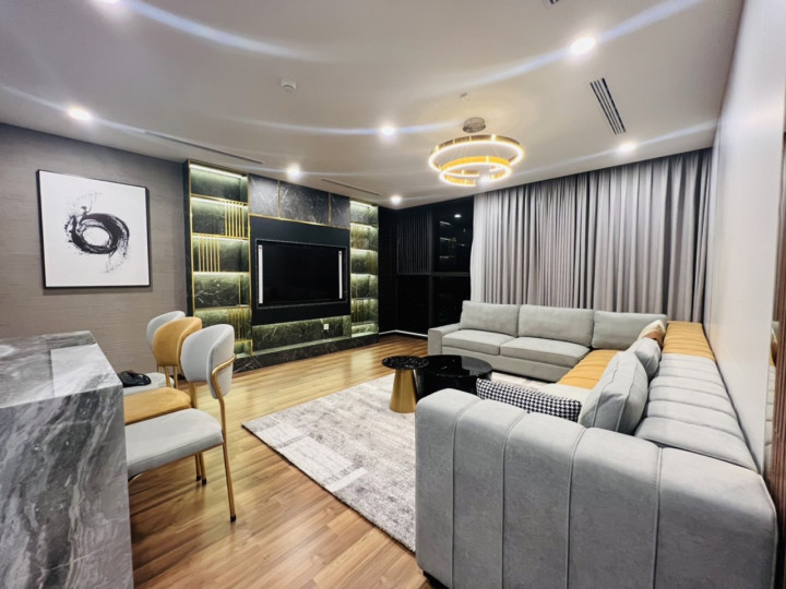 Chủ người NN cần nhượng lại căn 3PN, 110m2, tầng cao, nội thất cao cấp LH : 0862581288