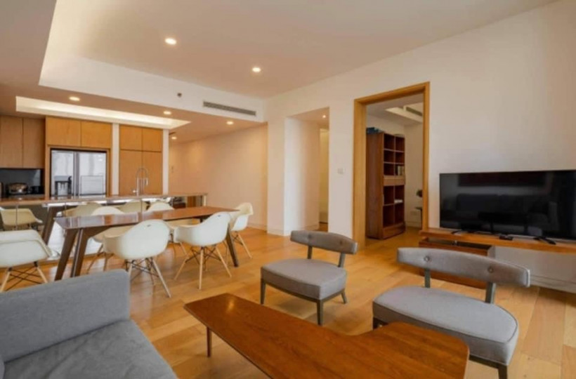 Chuyển định cư nước ngoài, cần bán căn góc 3PN tại Indochina Plaza, nhà đẹp, hướng mát